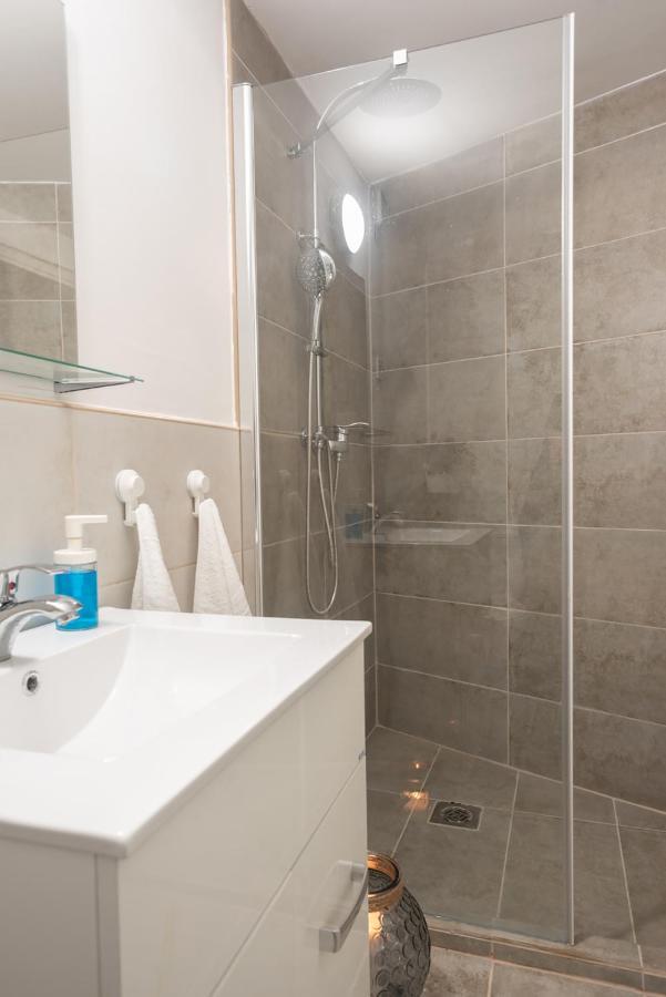 Free Parking - Dob50 Spacious - 2 Separate Bedroom, 5 People, Ac, Wifi Appartamento Budapest