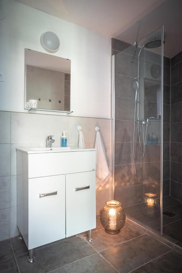 Free Parking - Dob50 Spacious - 2 Separate Bedroom, 5 People, Ac, Wifi Budapest