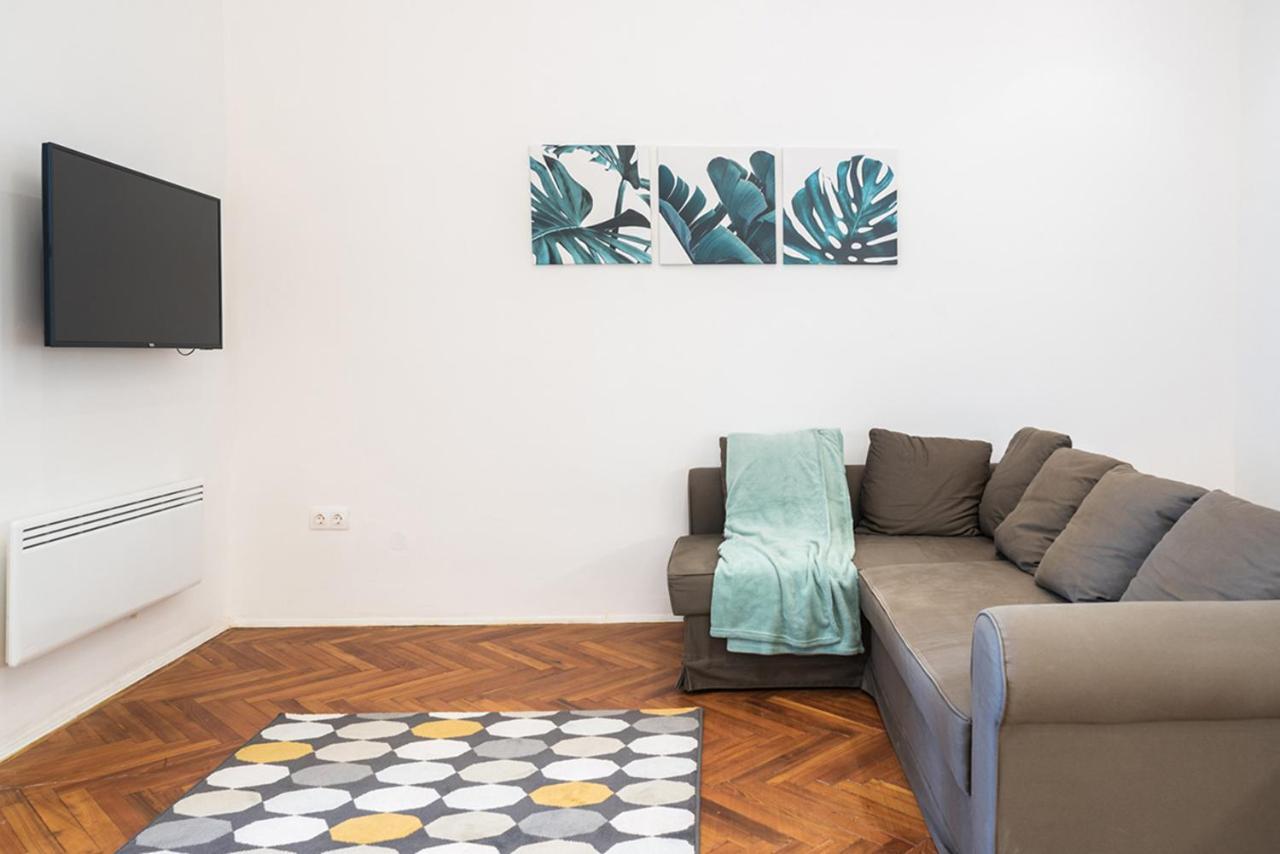 Free Parking - Dob50 Spacious - 2 Separate Bedroom, 5 People, Ac, Wifi Apartment Budapest